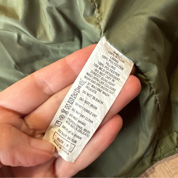 United Colors of Benetton Lightweight Packable puffer Coat Jacket Green Small - Picture 8 of 9